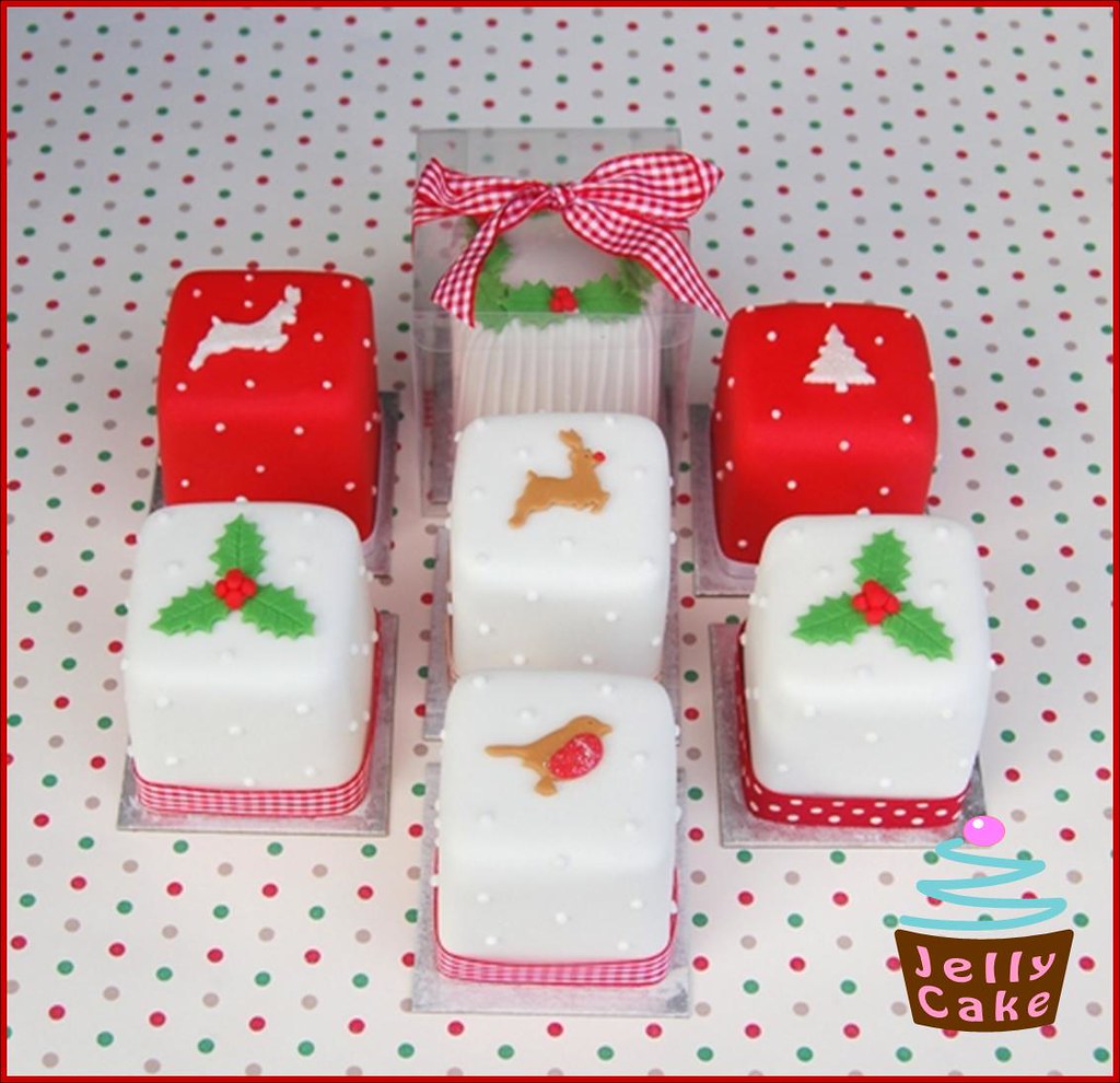 Mini Christmas Cakes | Just a few of the orders for my ...