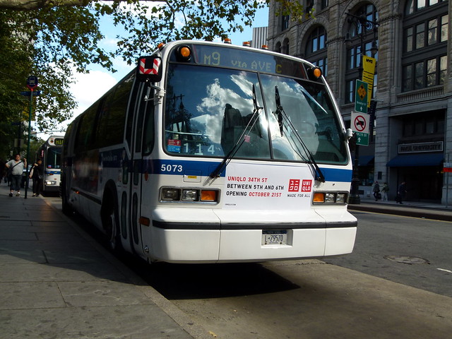M9: NovaBus Bus #5073 - NYCT/MTA Bus - Park Row/City Hall ...