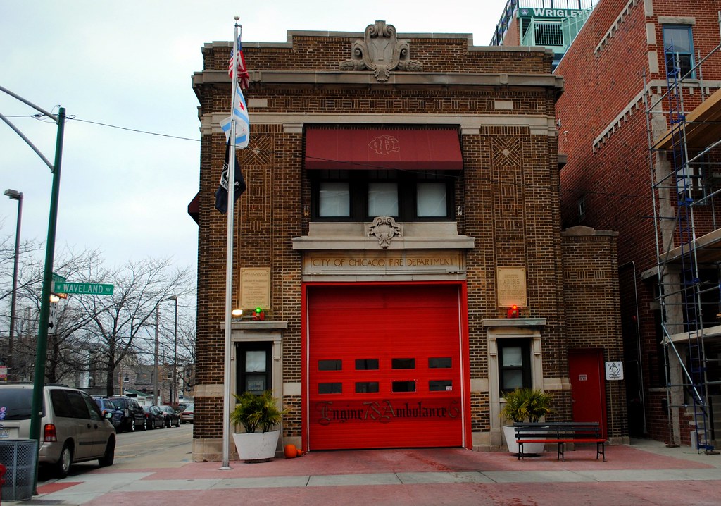 Chicago Fire Department Engine 78: Wrigley Field firehouse ...