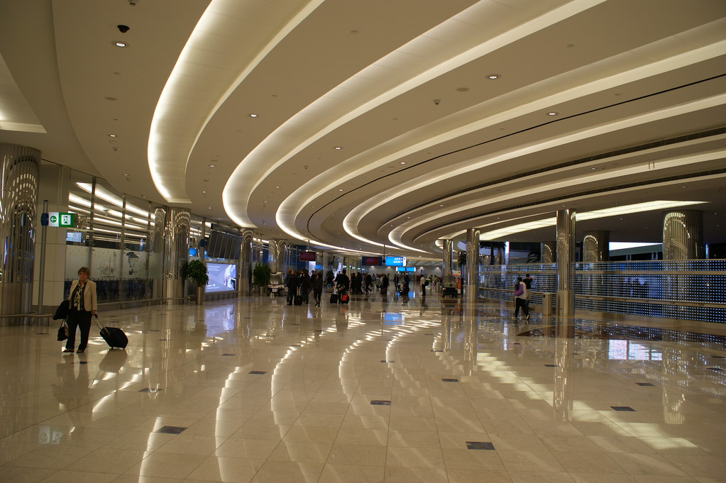 dubai-airport-dubai-airport-02-10-hugh-llewelyn-flickr
