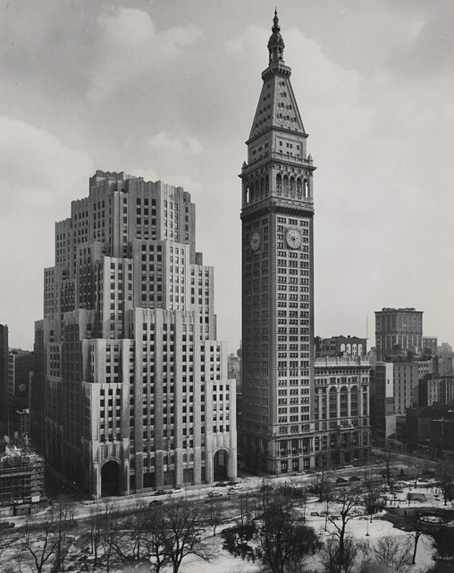 New York (N.Y.): Metropolitan Life Insurance Company Tower: exterior ...