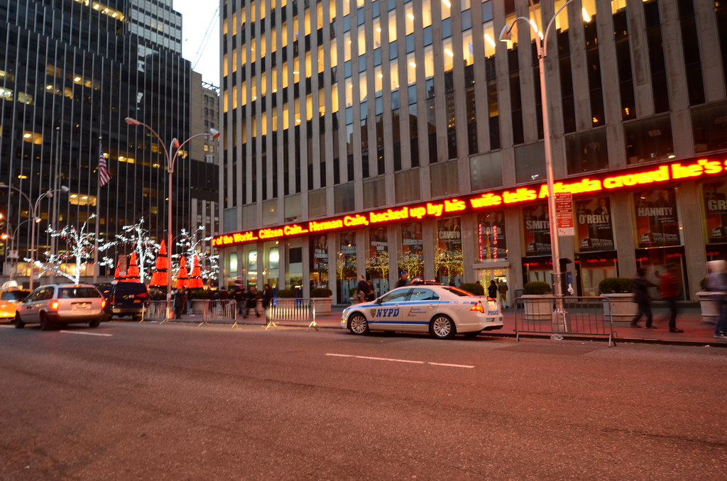 1211-avenue-of-the-americas-slgckgc-flickr