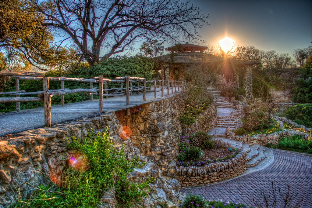 Japanese Tea Garden San Antonio Located In Brackenridge Flickr