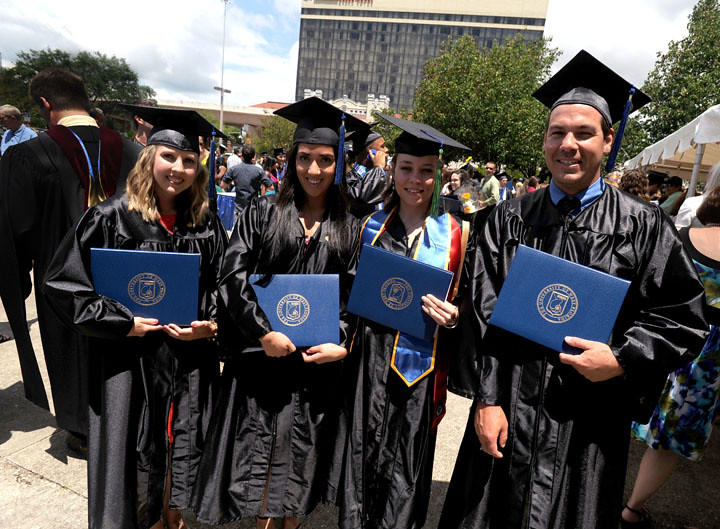 UWF graduation 35 The University of West Florida held its … Flickr