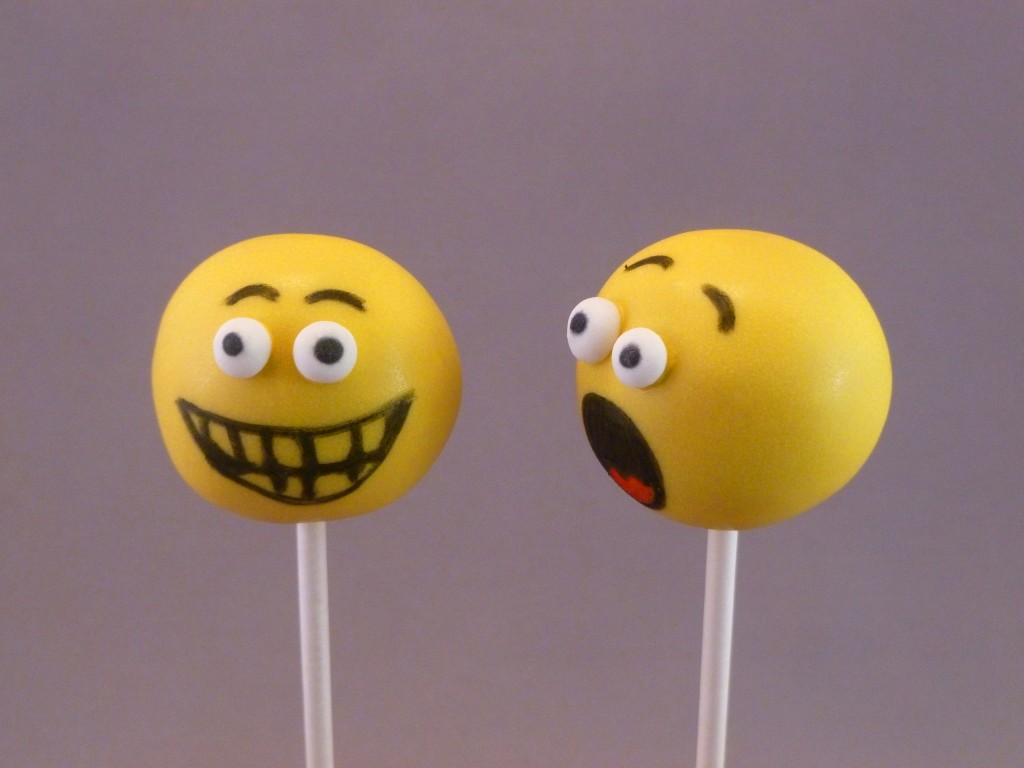 Smiley Face Cake Pops | These cake pops are sure to put a sm… | Flickr