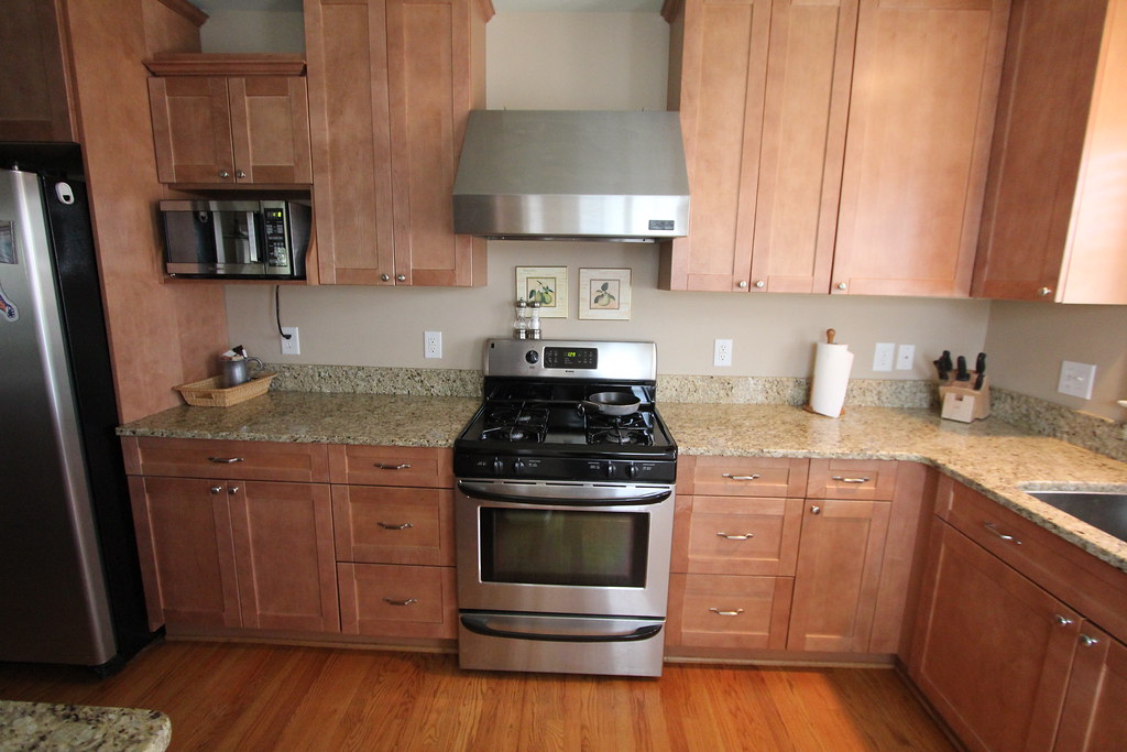 gas stove, oven, and exhaust fan VirtualTour4You Flickr
