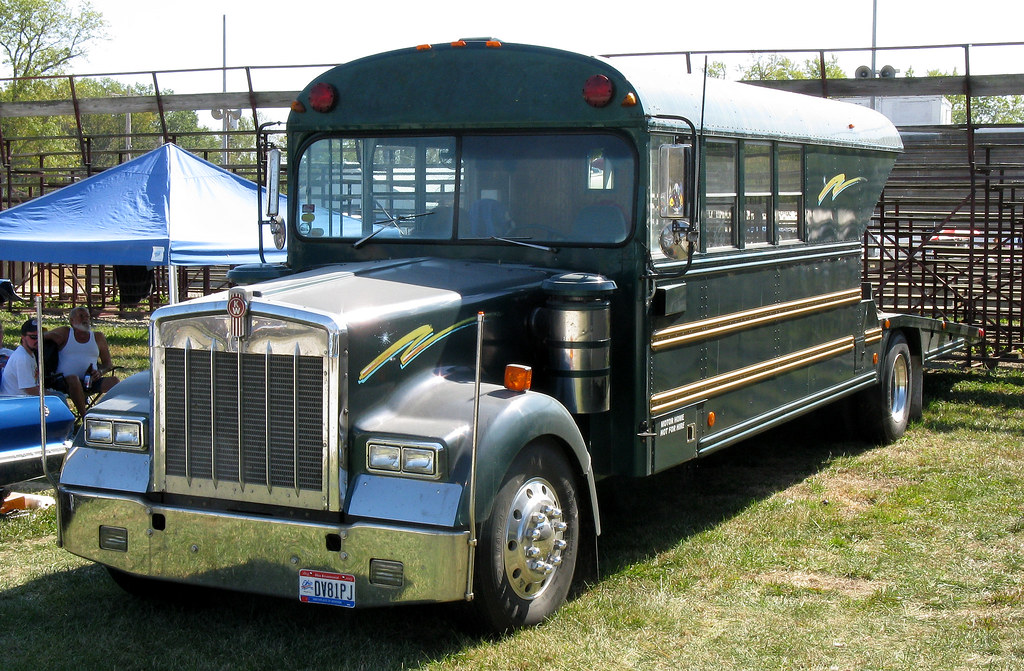 Kenworth School Bus/Hauler | Clermont County fairgrounds, Owâ€¦ | Flickr