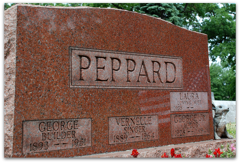 George Peppard's Grave | So, we set out on a photo-spree tod… | Flickr