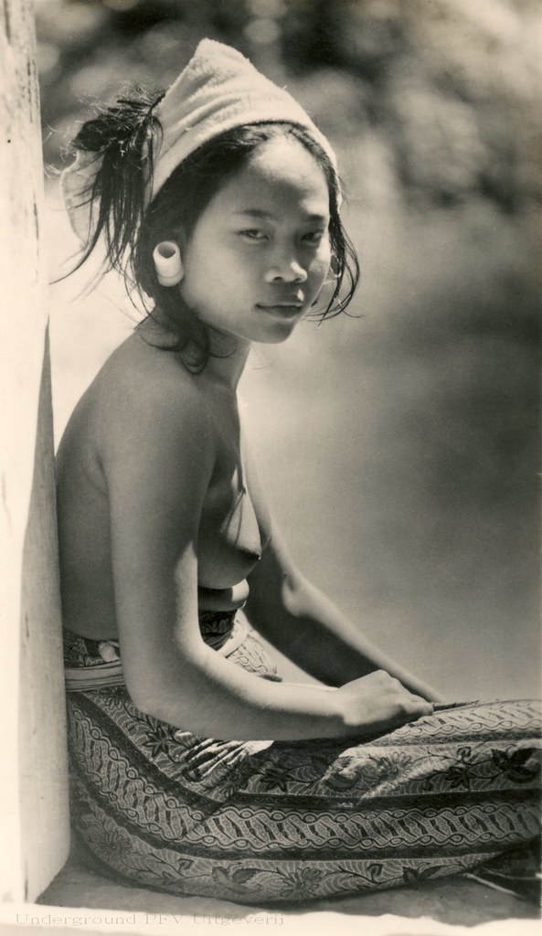 Balinese Girl 3 Whereabouts Unknown Collectie P F Valois Flickr