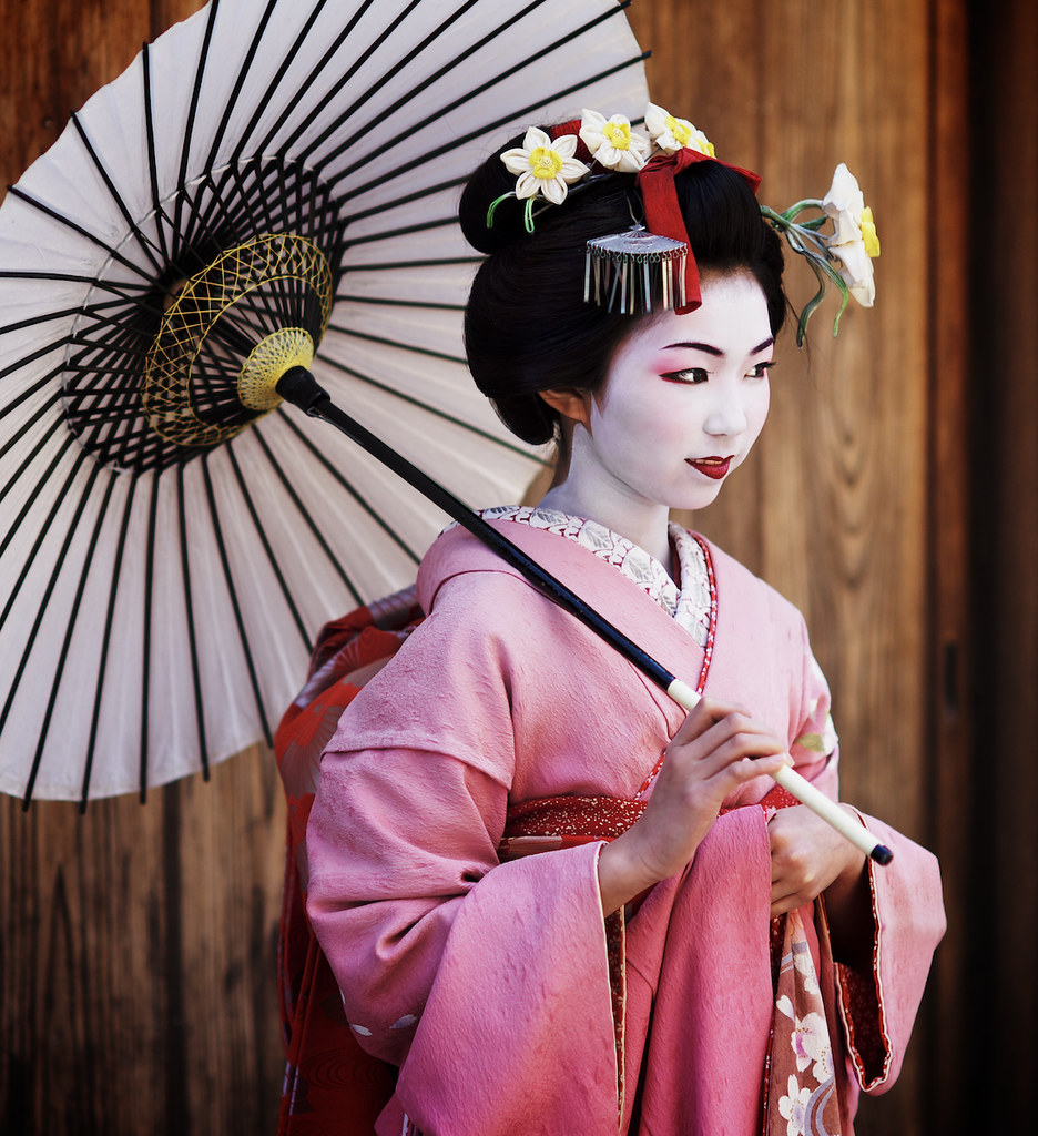 Maiko Henshin japanese girl at Sannen-zaka street, Kyoto ...
