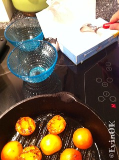 Grilled apricots with vanilla ice cream