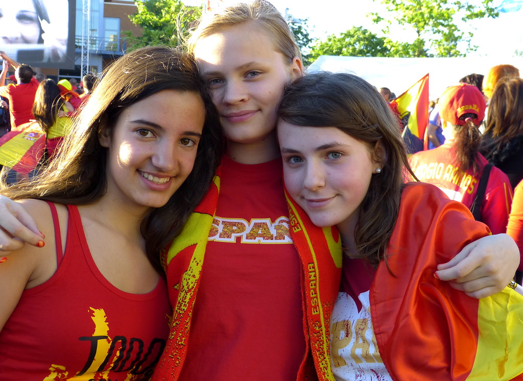 Proud Belgian Girls With Spanish Roots  Lovely Soccer -1964