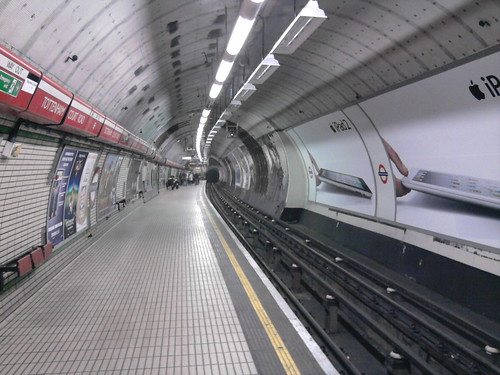 London Tottenham Court Road - Central Line Platform.