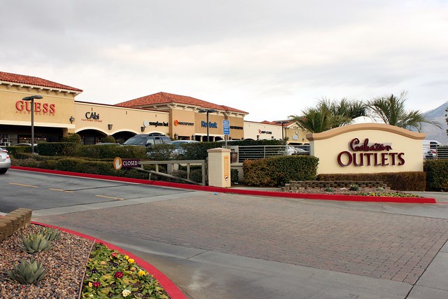Cabazon Outlets | Flickr - Photo Sharing!