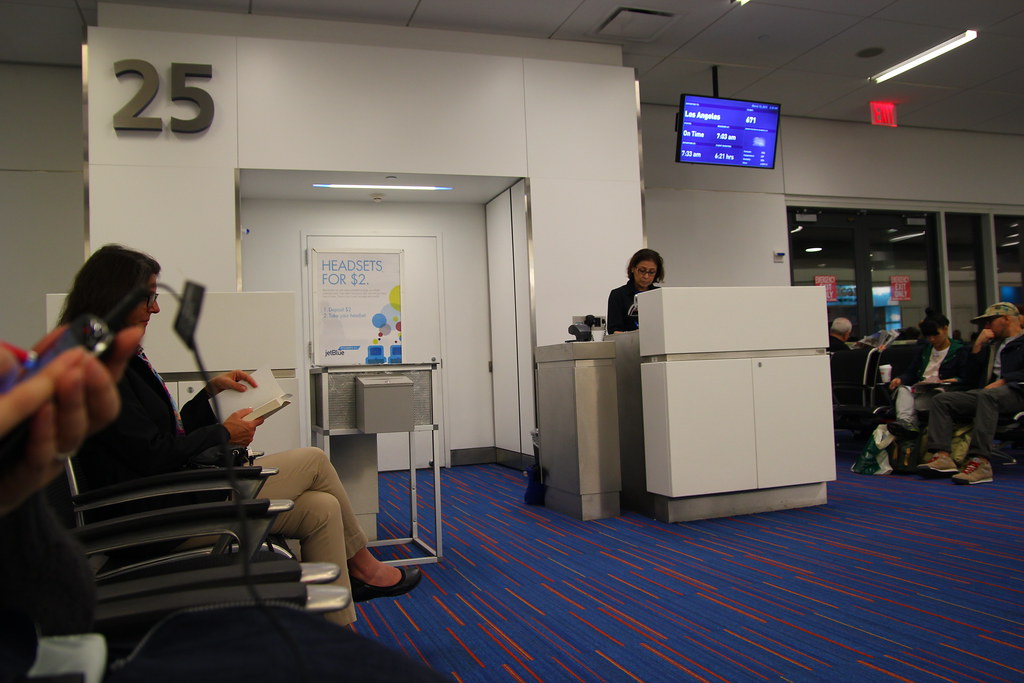 JFK Terminal 5 JetBlue Gate 25 Frank eng Flickr