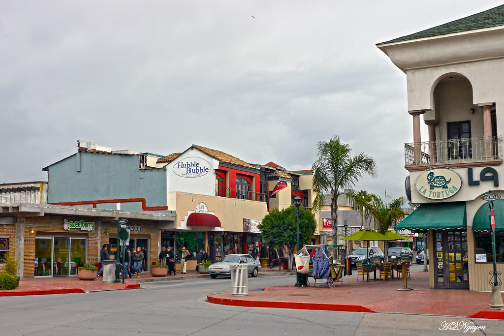 Downtown Ensenada, Mexico | Pan Leica Summilux at f/9.0 | Flickr