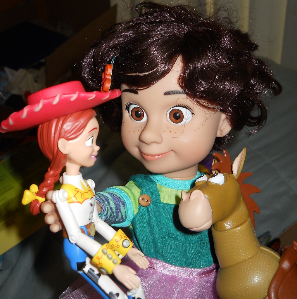 Toy Story Bonnie plays with Jessie and Bullseye | Can you 