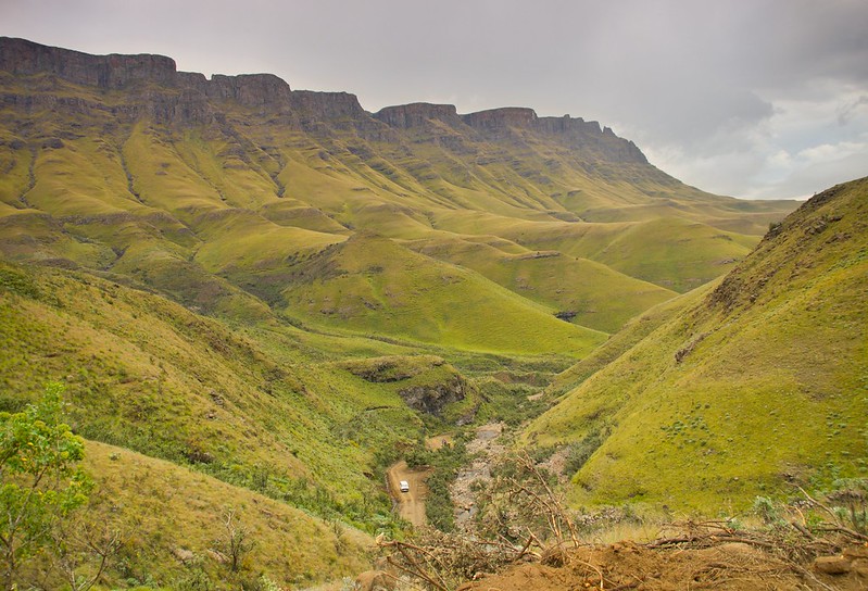 Hacia las alturas del Sani Pass y las montañas de Lesotho - Por el norte de SUDÁFRICA. Montañas, playas, fauna y sus gentes (22)