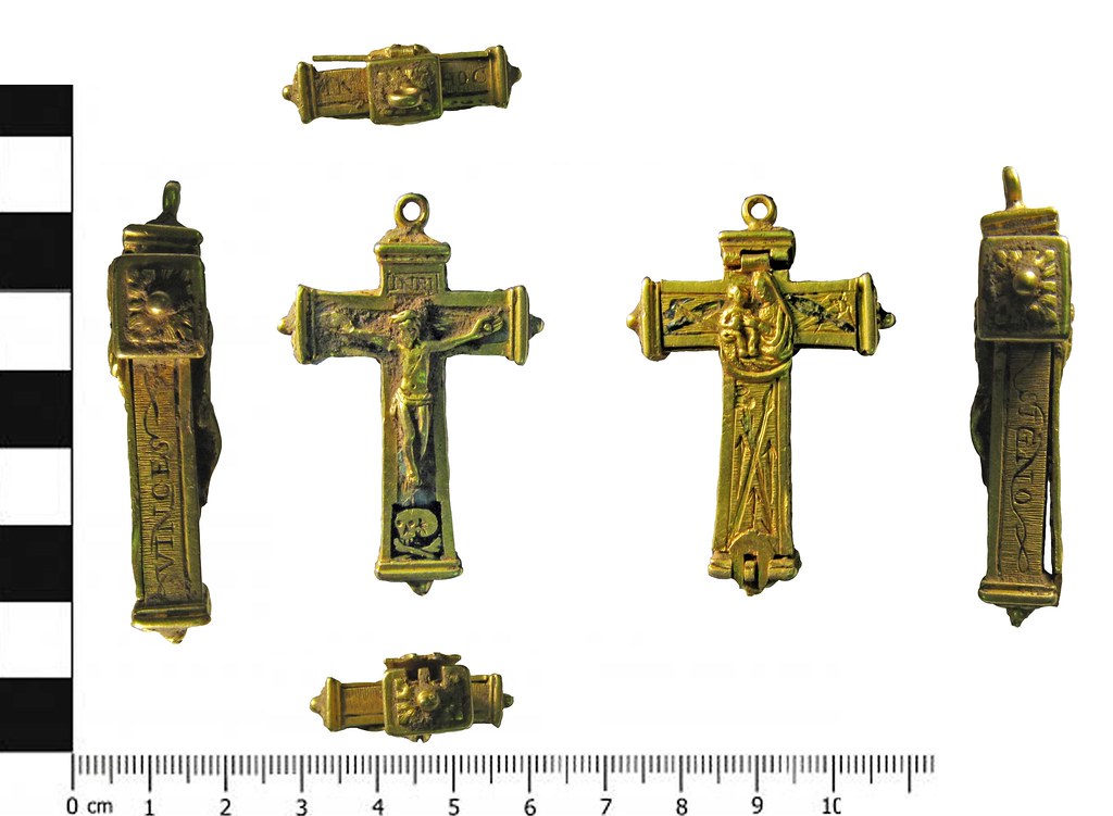 2013 T807 Reliquary Pendant from Skellow, South Yorkshire