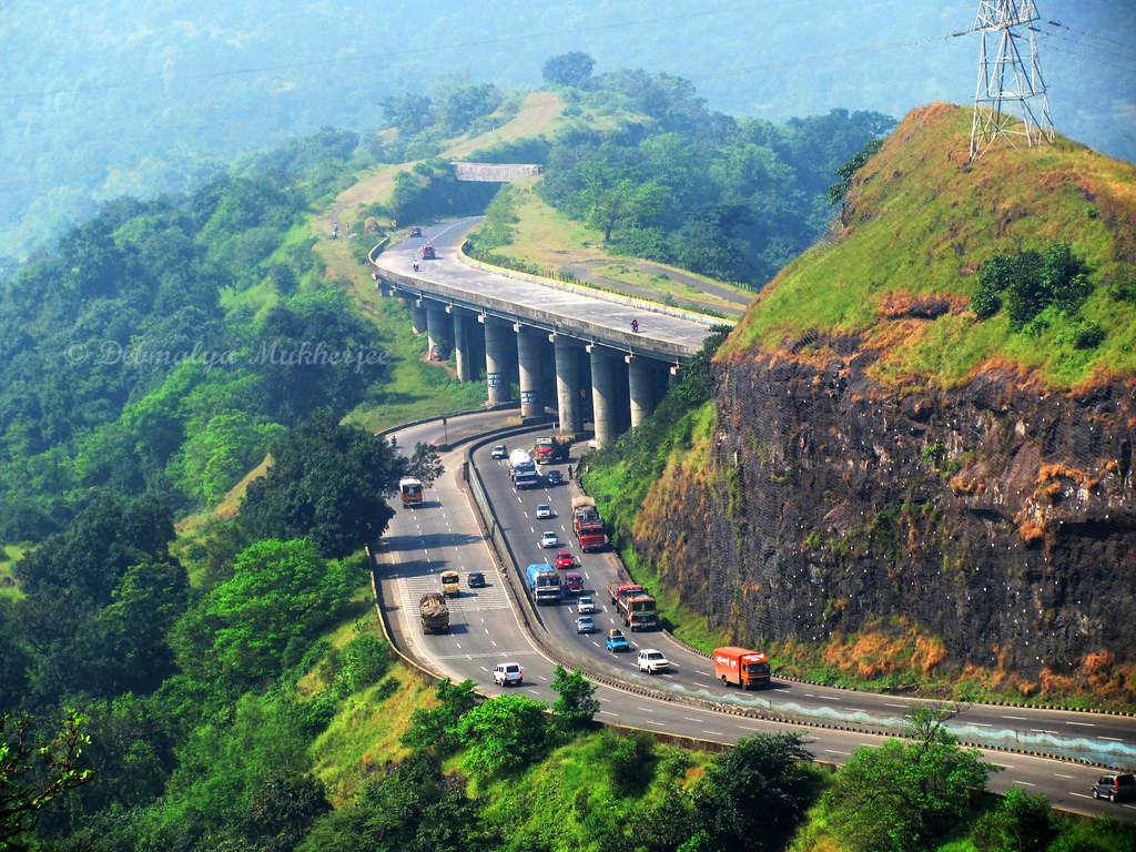 Mumbai Pune expressway | Mumbai-Pune expressway as viewed fr… | Flickr