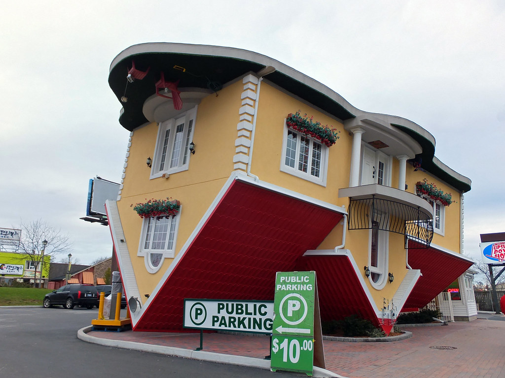 Upside Down House Niagara Falls 3 Joe Flickr