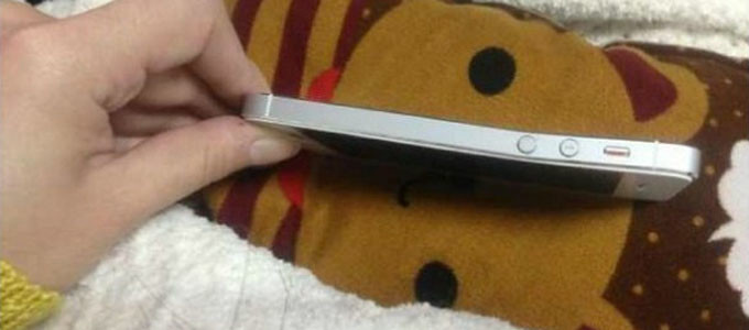 IPhone5 can really sit bend it?