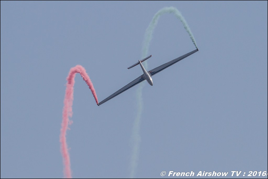 voltige en planeur , French Glider Aerobatic Team, F-chba ,planeur , Lieux , Meeting Aerien 2016