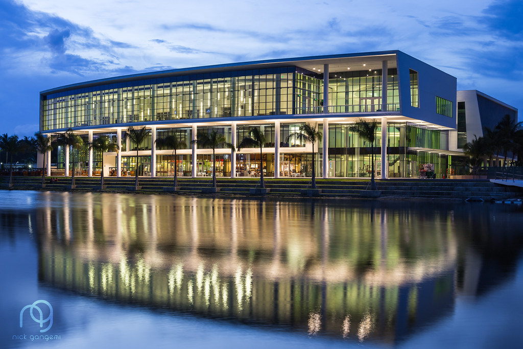 University of Miami Student Activities Center | Building Spe… | Flickr