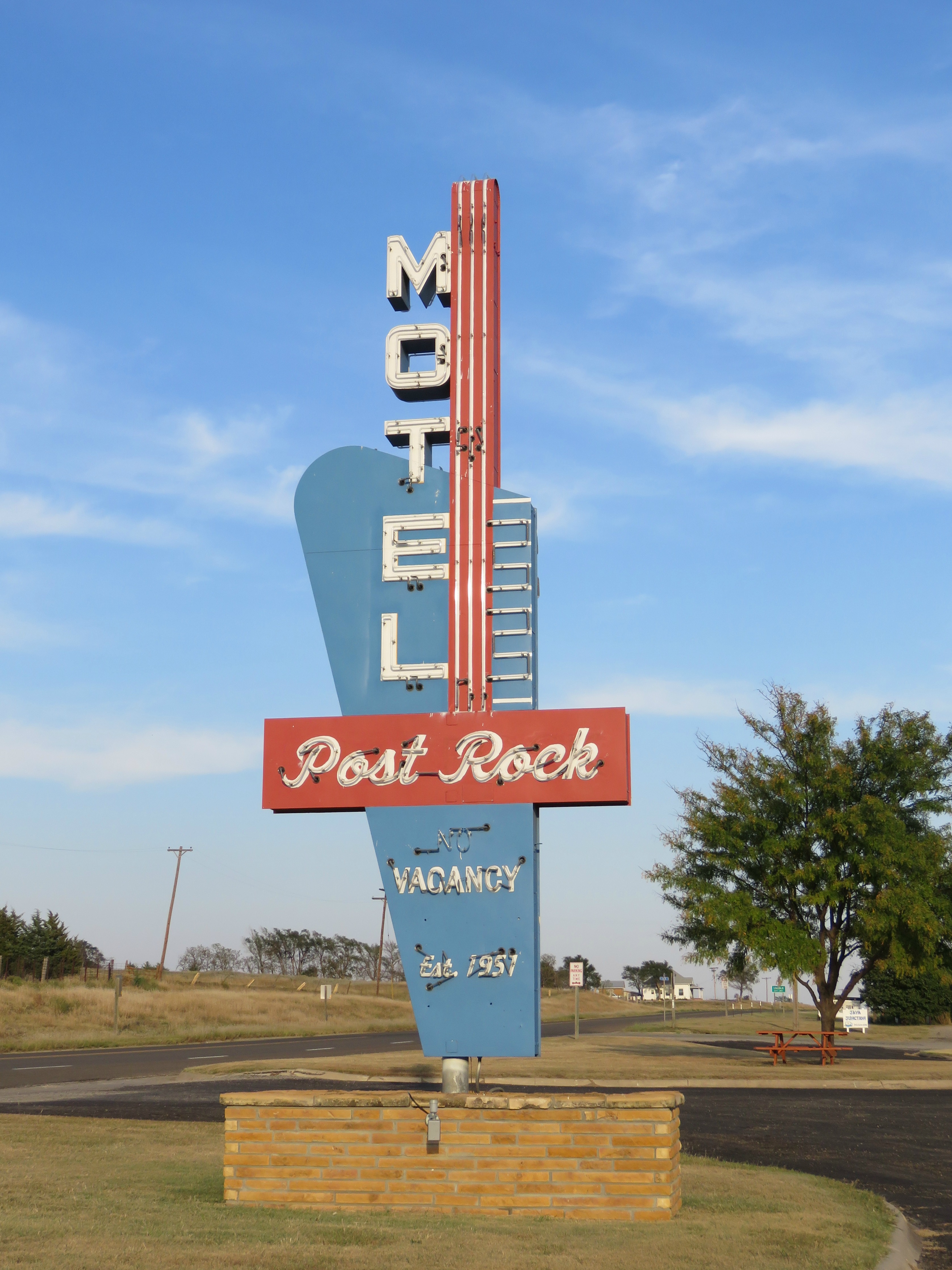 Post Rock Motel - 1907 East K-18, Lincoln, Kansas U.S.A. - September 28, 2015