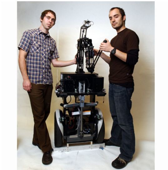 Yalun·aixinge: the up to Boston Dynamics knife man, turned out to be the first young artists!