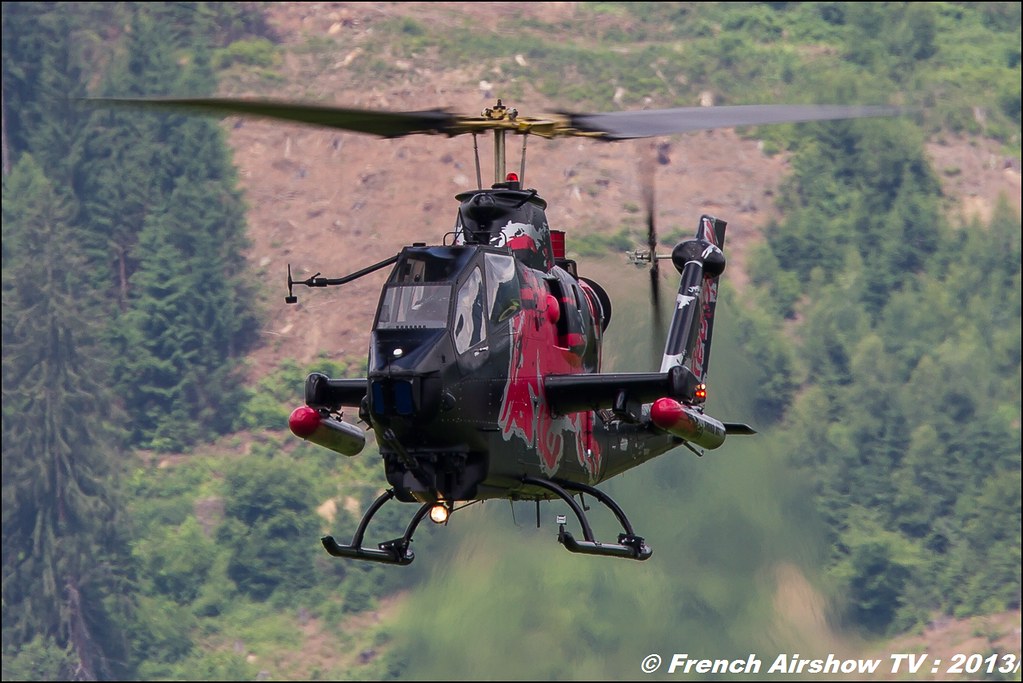 cobra red bull , Bell Cobra TAH-1F The Flying Bulls ,Flying Bulls Helikopter: Bell T-AH-1F Cobra - Hangar-7, AIRPOWER13 , Zeltweg , Austria , airpower 2013 Zeltweg 