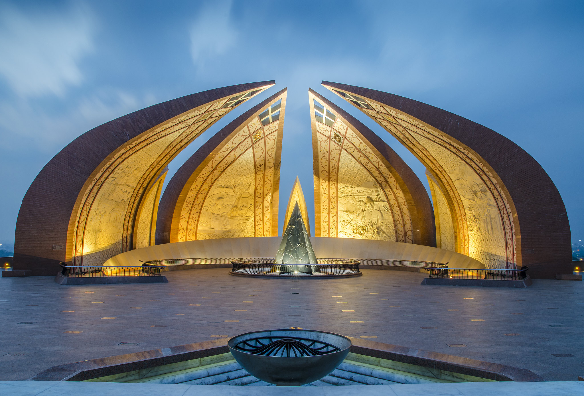 most-visited-monuments-in-pakistan-l-famous-monuments-in-pakistanworld