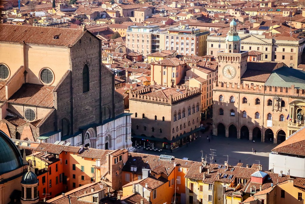 Bologna - foto di Fabio Campo (flic.kr/p/qNcGzW - CC BY-NC-SA 2.0)