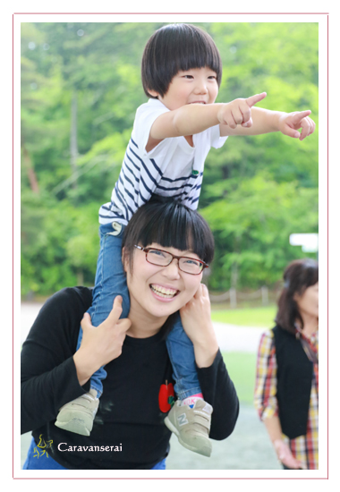 鞍ヶ池公園（愛知県豊田市）　家族写真　子供写真　ロケーション撮影　屋外　出張撮影　自然な　友達　データ渡し