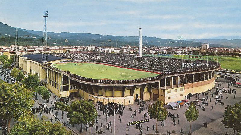 Una vecchia immagine dello stadio di Firenze, oggi intitolato ad Artemio Franchi