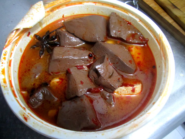 blood and stinky tofu soup