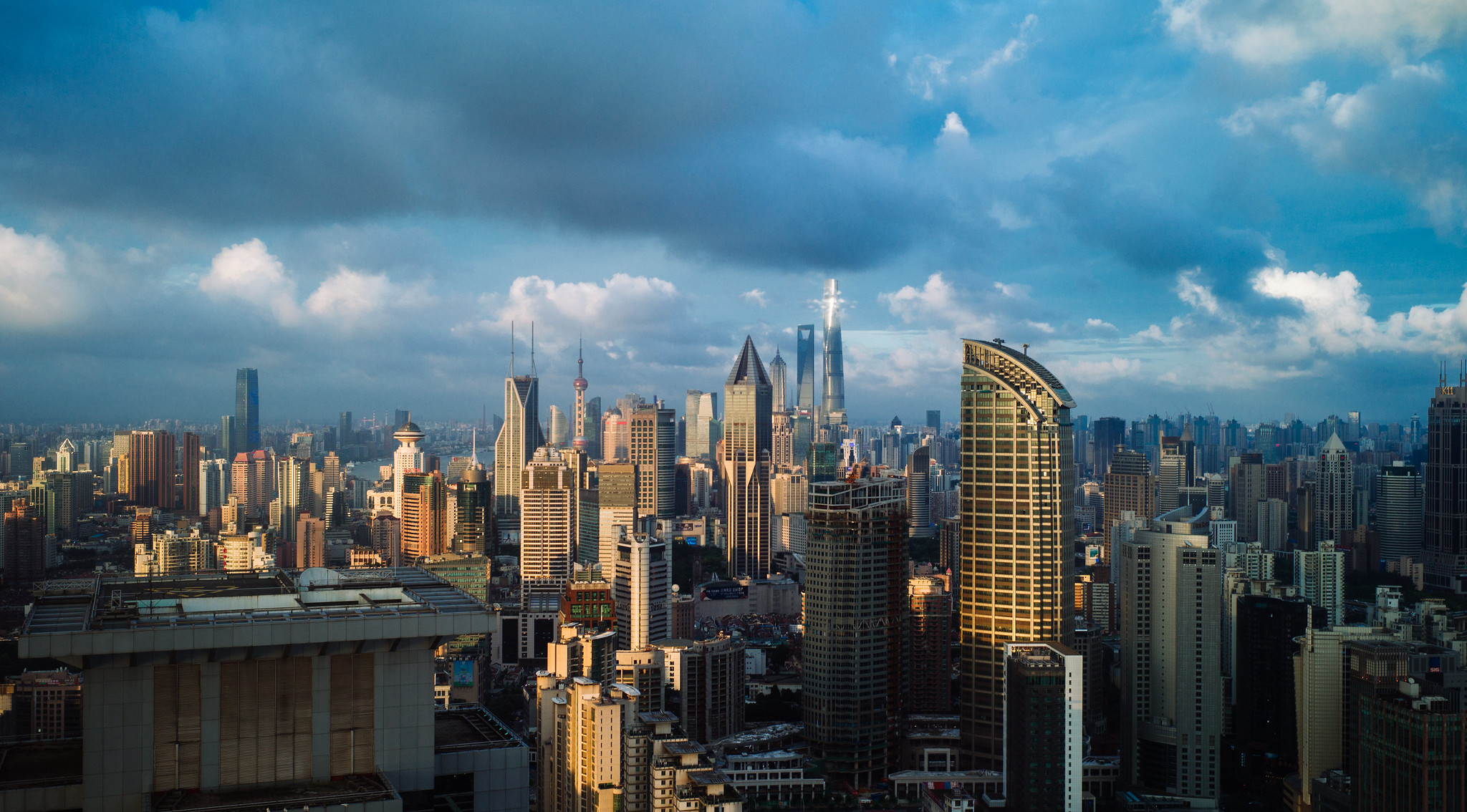 Shanghai, China [2048x1134] by Fei-Chun Ying : r/CityPorn