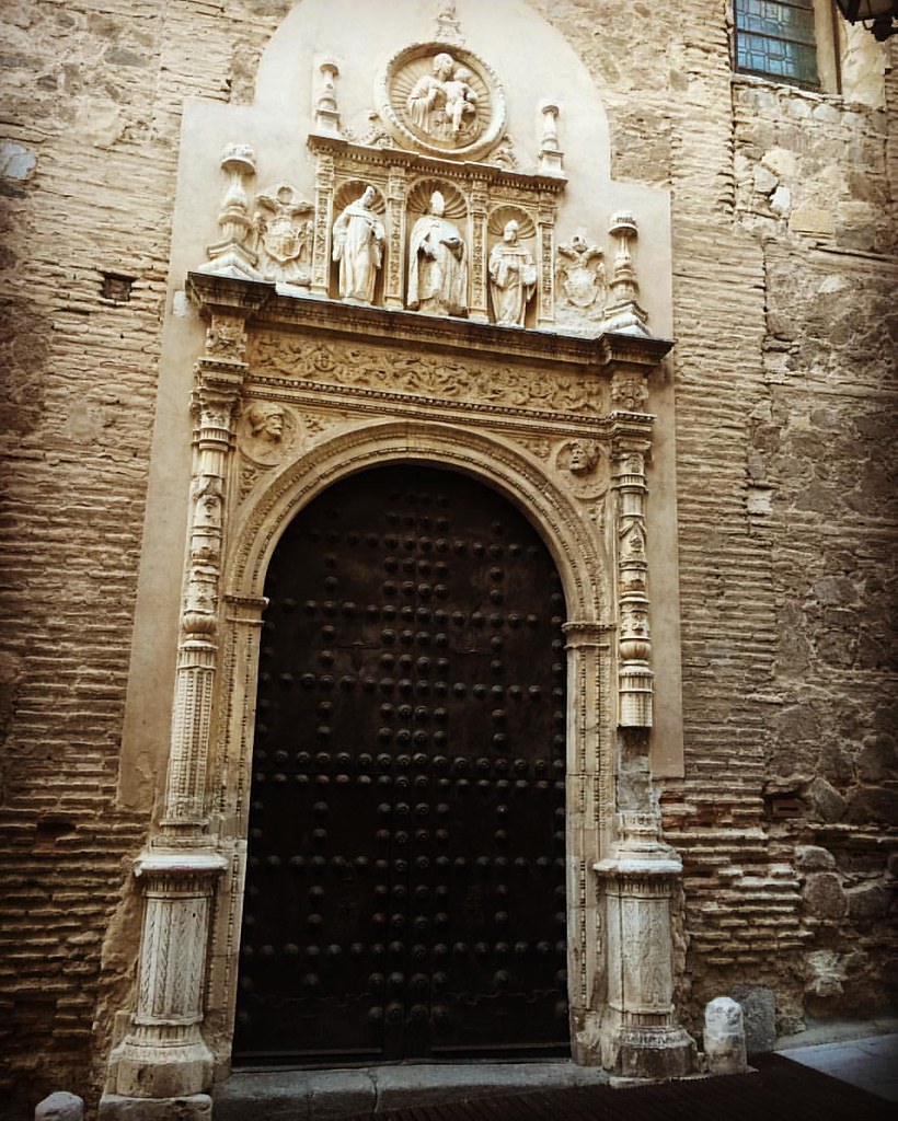La maravillosa portada del Convento de San Clemente, que guarda un curioso secreto...