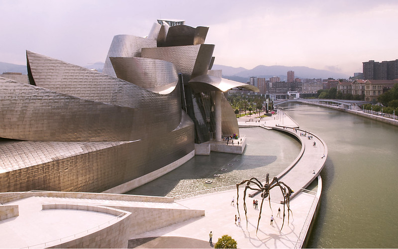 Museo Guggenheim Bilbao y Araña Bourgueois