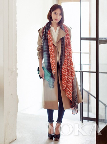 Cape style long silk scarf Wai is the most beautiful