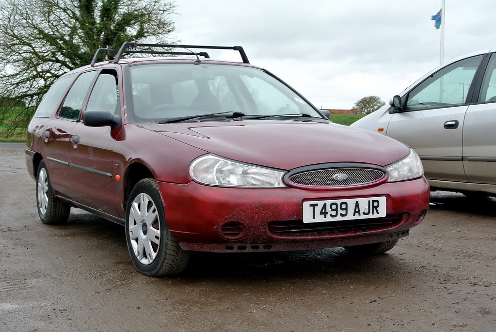 Ford Mondeo LX 1.8TD Estate A very patched up Mk2 Mondeo