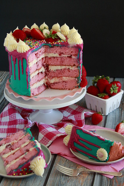 Fresh Strawberry Cake
