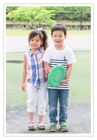 鞍ヶ池公園（愛知県豊田市）　家族写真　子供写真　ロケーション撮影　屋外　出張撮影　自然な　友達　データ渡し