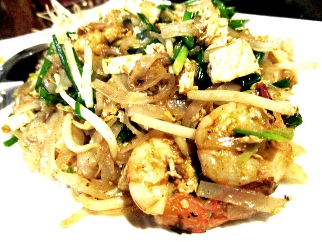 Flavours Thai Kitchen pad thai 2