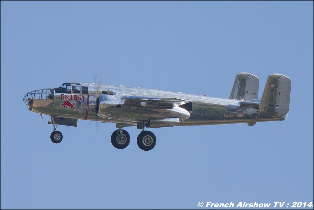 B-25 Flying Bulls AIR14 Payerne 2014 Canon Sigma France contemporary lens 