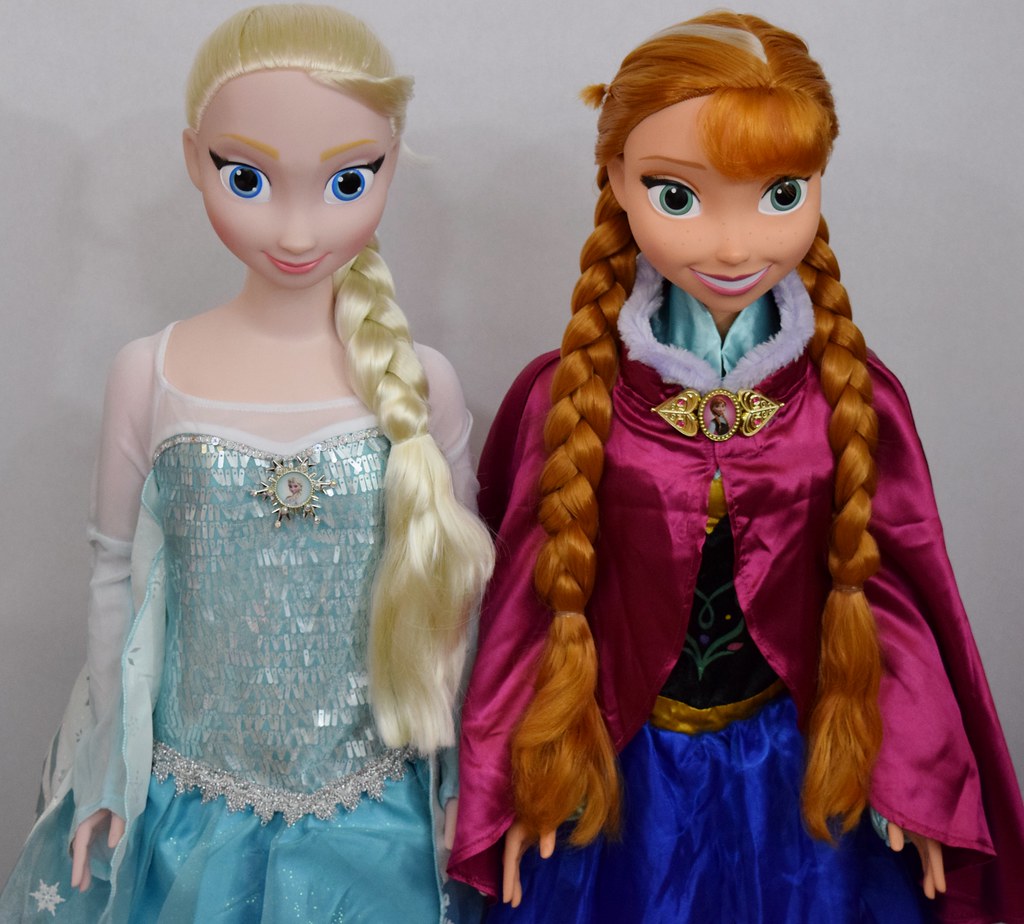 large elsa and anna dolls