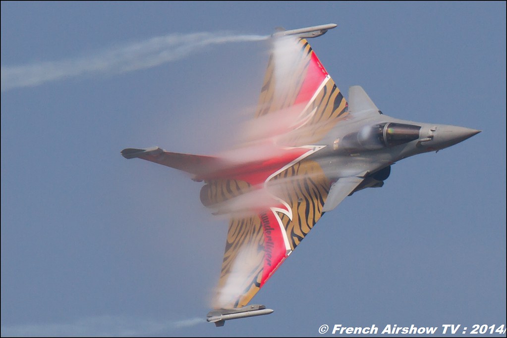 rafale solo display AIR14 Payerne 2014 Canon Sigma France contemporary lens 