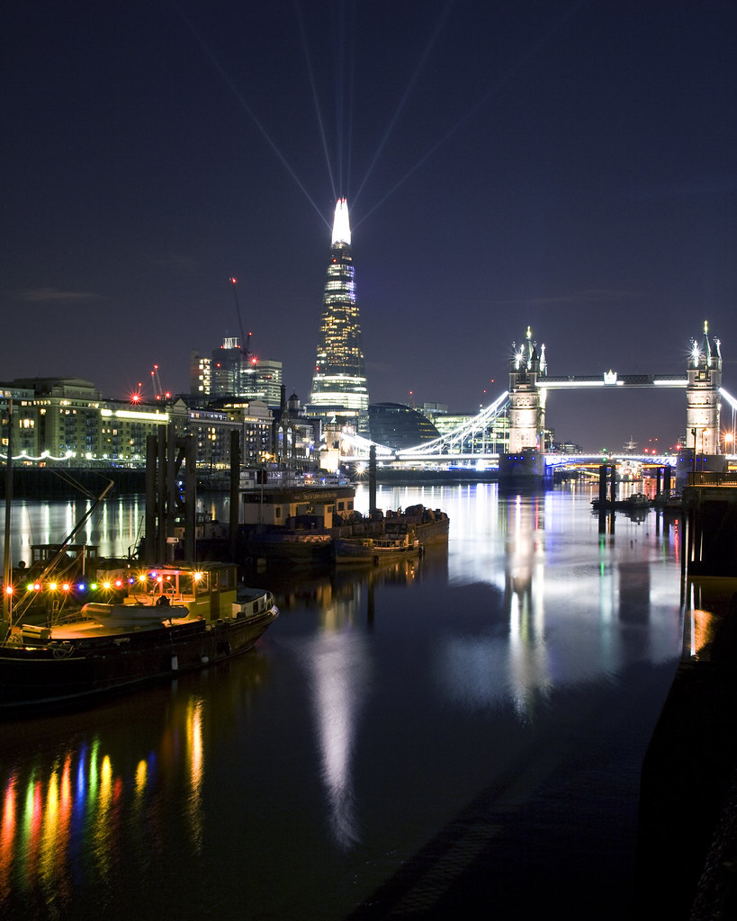 Night of the Christmas Day, London | Lightshow on the Shard | Flickr