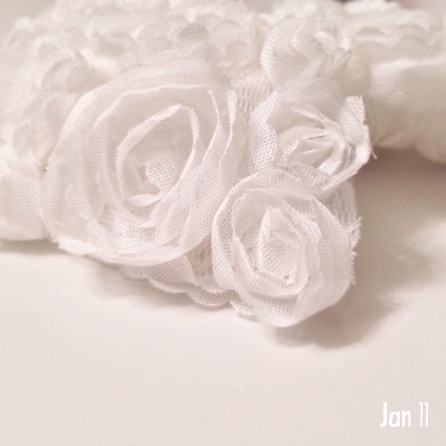 11 | 365 White #cy365 #captureyour365   #white #floral #flowers #hairbow #vintagerose #roses #fabricflower #photoaday #lace
