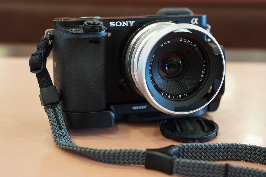 Zonlai 25mm f/1.8 in Sony E-mount